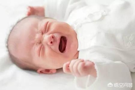 宝宝睡觉老是惊醒大哭是什么原因